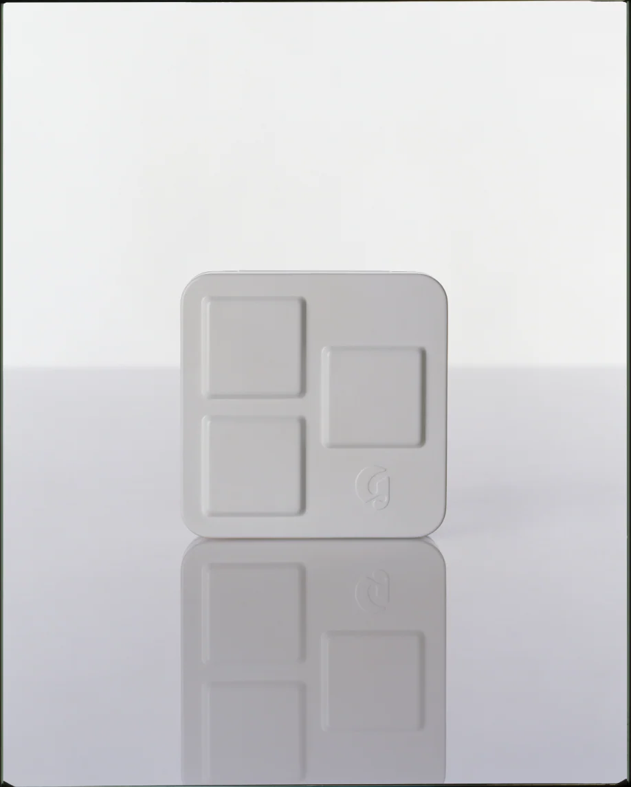 Monochromes - Image 47