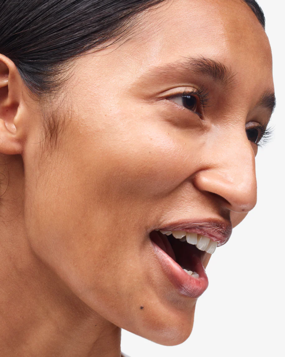 Perfecting Skin Tint - Image 33